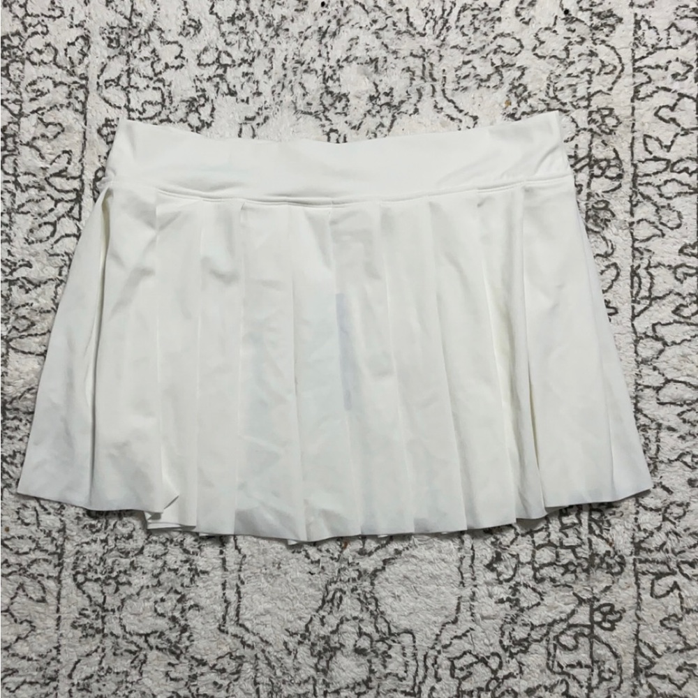 Athletic golf skirt